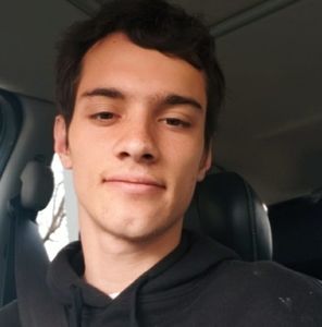 Meet your Posher, Kurtis